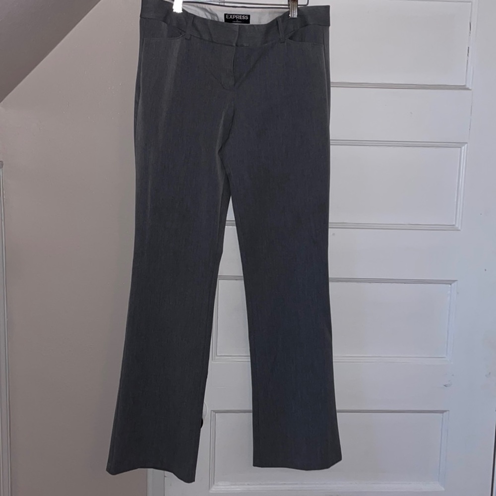 Express Columnist Gray Size 6s